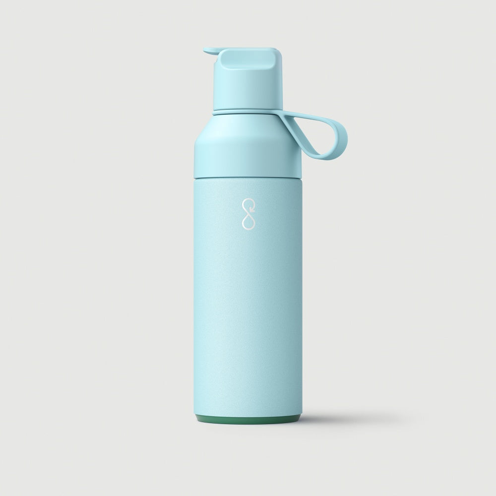 Ocean bottle GO, 500 ml, i fargen sky, lys blå. Anti-lekkasje, sugerør, bæreløkke og 10 års garanti