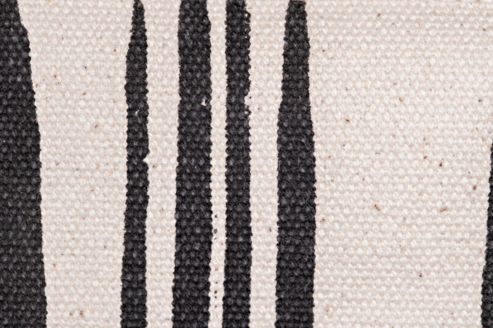 Nærbilde av sminkepung fra BoWeevil. Foto: Alexander Marvin - Flash Studio.