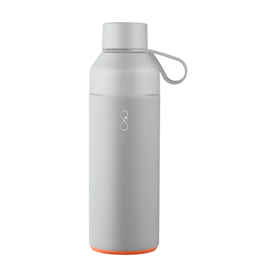 Ocean Bottle drikkeflaske i lys grå