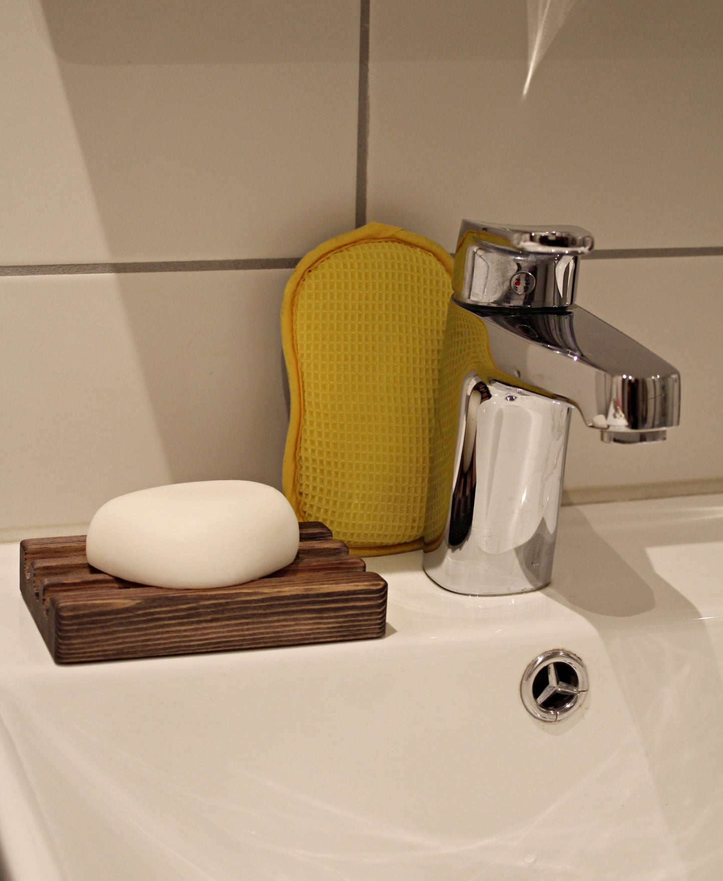 Lykkesåpen er en universalsåpe og kan brukes til mer miljøvennlig rengjøring i hjemmet.