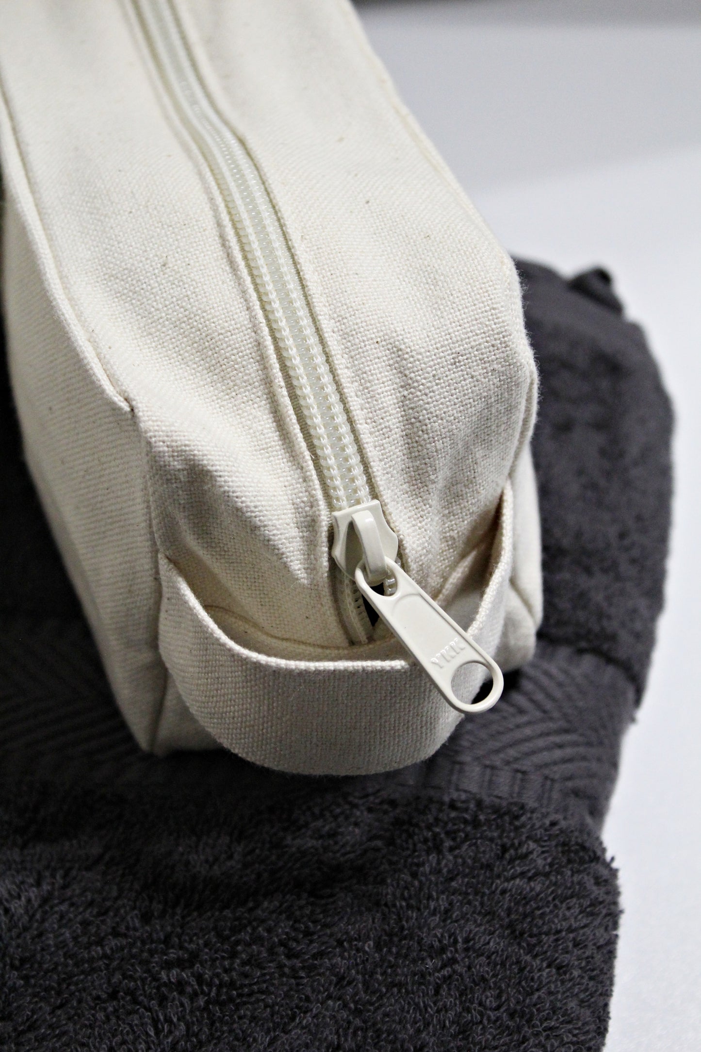 Nærbilde av toalettmappen fra BoWeevil