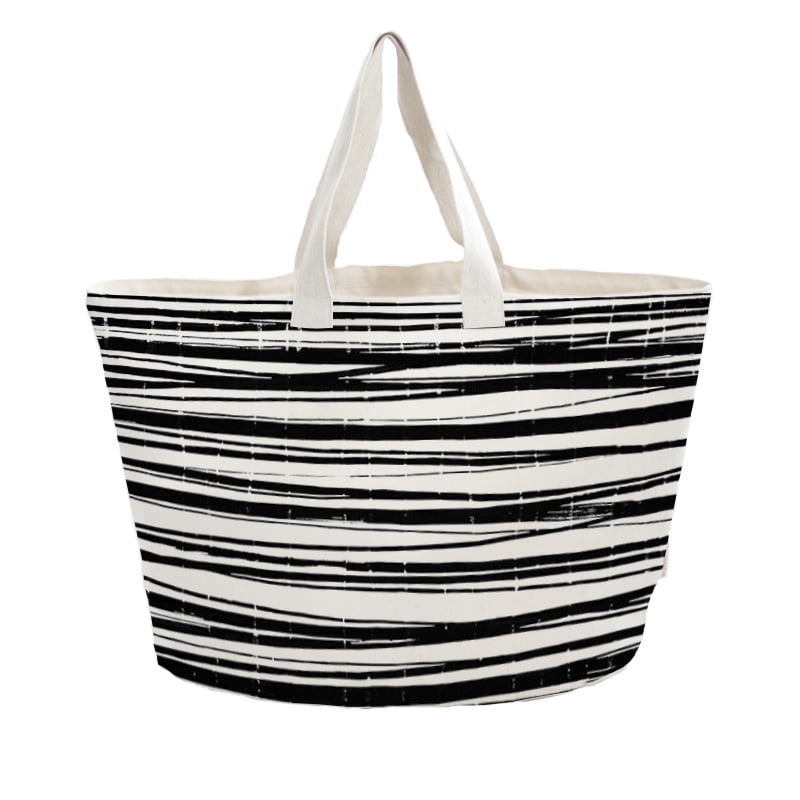 Vesken har et delikat design med bred oval bunn