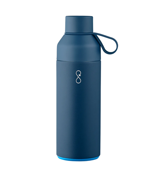 Ocean Bottle drikkeflaske laget av blant annet gjenvunnet plast