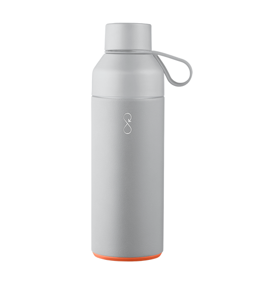 Ocean Bottle gjenbrukbare vannflaske er den perfekte følgesvennen for enhver livsstil, med 10 års garanti og et løfte om å redusere plastavfall i naturen