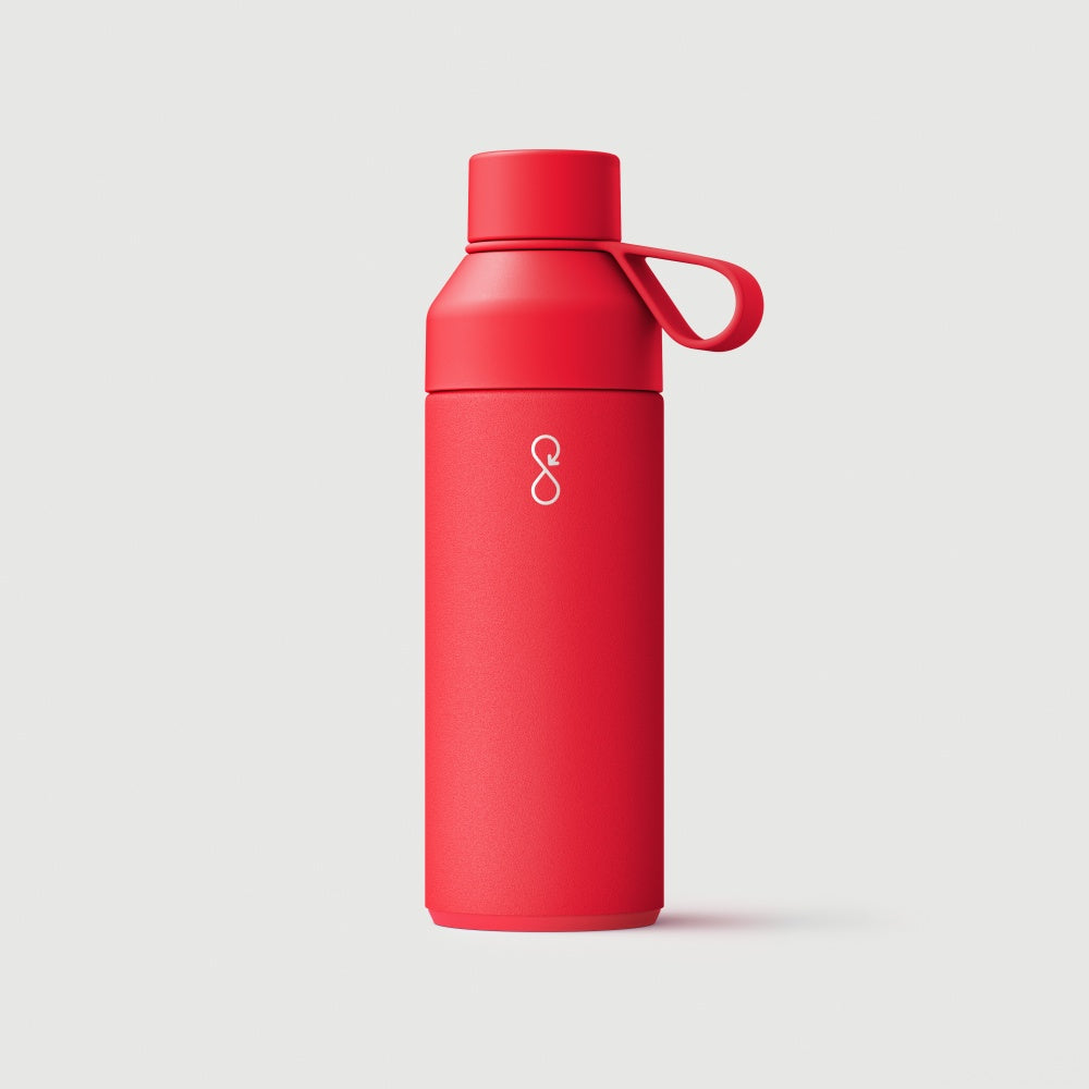 Ocean Bottle gjenbruksflaske i fargen Fire Red